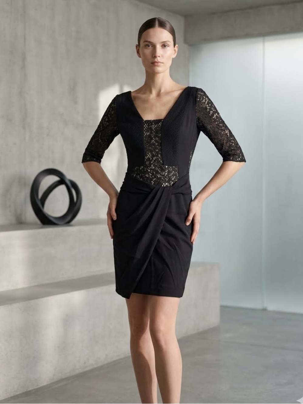 J Mendel black 1/4 sleeve lace panel black knee length dress size 14 cocktail